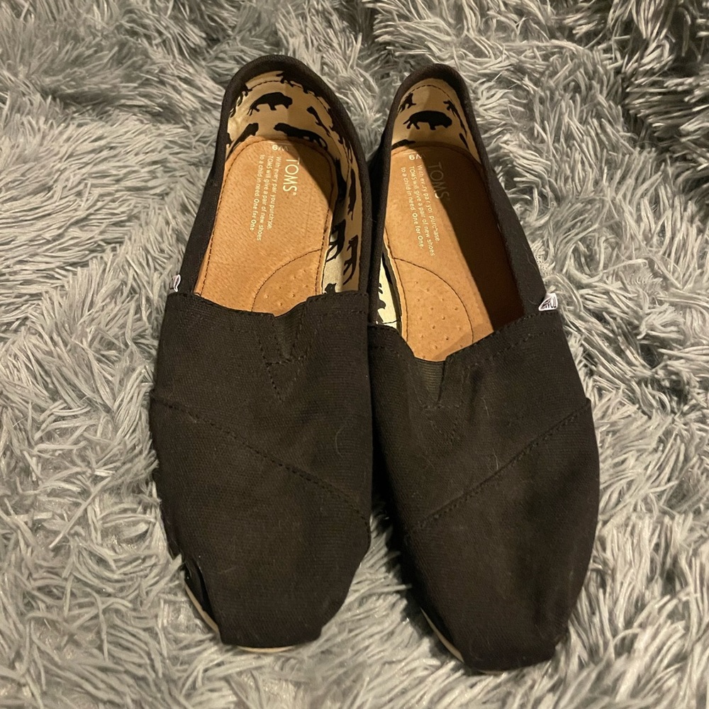 TOMS ALPARGATA SZ 9